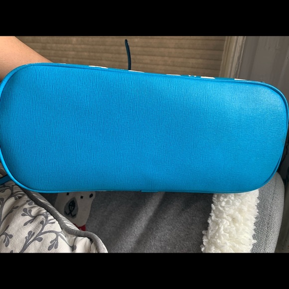 Authentic Dooney and Bourke 2-way Bag - Picture 8 of 8